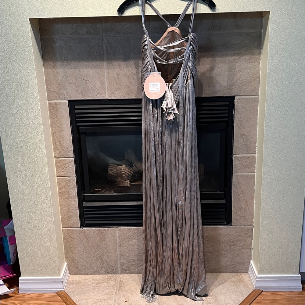 Maria Lucia Hohan Ravisa Gown in Gunmetal - Picture 8 of 11